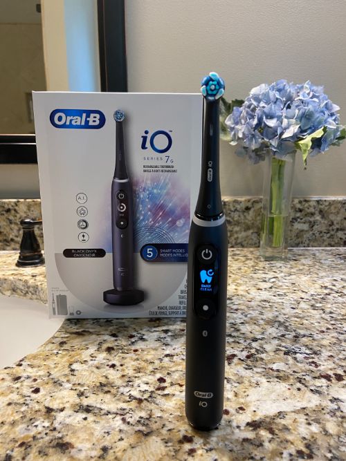 Oral-B iO Series 7G Electric Toothbrush $150 (reg. $199) | Today Only!