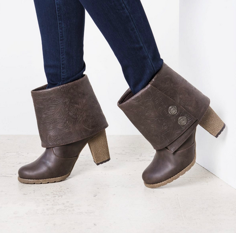 MUK LUKS Women’s Chris Boots only $8.99 shipped!