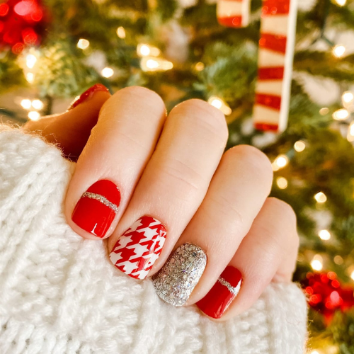 Holiday Nail Polish Wraps $8.48 Shipped (Reg. $15.48)