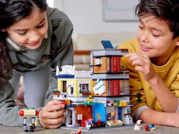 LEGO Townhouse Pet Shop & Cafe Set $63.99 Shipped Free (Reg. $79.99)