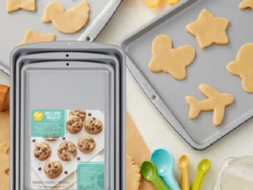 Set of 3 Wilton Recipe Right Nonstick Cookie Sheets $13.23 (Reg. $38) – $4.41 Each, Different sizes