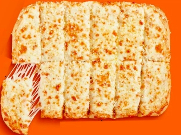 Little Caesar’s: Free Cheesy Bread with Purchase!