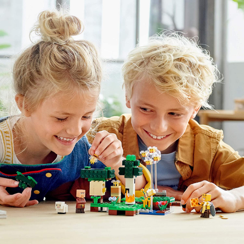 LEGO Minecraft 238-Piece The Bee Farm Set $16 (Reg. $20) – 2K+ FAB Ratings!