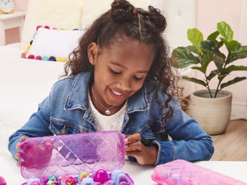 12-Pack Shimmer Babies Hatchimals CollEGGtibles Egg Carton $11.99 (Reg. $19.99) | $1 each!