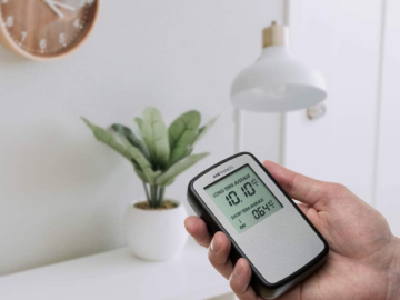 Today Only! Airthings Corentium Home Radon Detector Portable $99 Shipped Free (Reg. $199.95) – FAB Ratings!