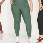 *HOT* Old Navy Women’s Powersoft Joggers Only $14 Today! (Reg. $40!)