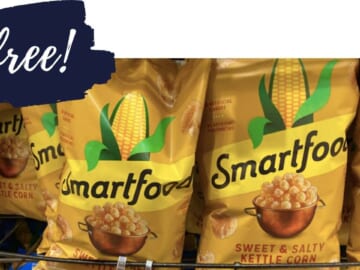 Money Maker Smartfood Popcorn at Publix