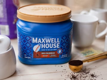 Big Containers Of Maxwell House Ground Coffee Just $5.49 At Publix (Save Over $3!)