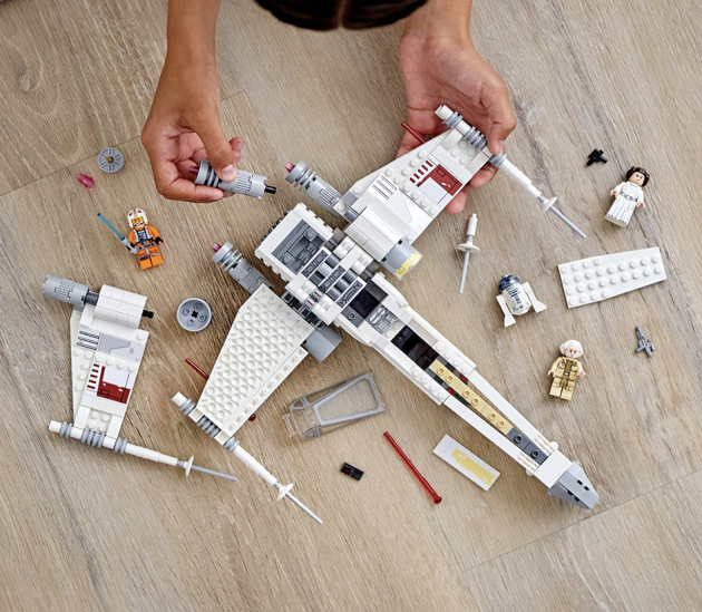 LEGO Star Wars Luke Skywalker’s X-Wing Fighter Set for just $39.99 shipped!