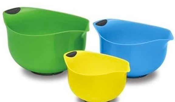 Set of 3 Cuisinart Mixing Bowls only $9.99!