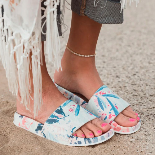 MUK LUKS Women’s Pool Party Slide $16.99 Shipped (Reg. $24.99) – S-XL, Multiple Patterns Available!