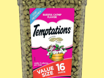 TEMPTATIONS Classic Crunchy and Soft Cat Treats, 16 oz as low as $5.38 Shipped Free (Reg. $8.49)