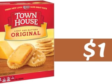 Get Town House Crackers for $1 with Stacking Deals at Lowes Foods