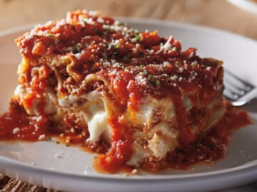 Carrabba’s: Free Lasagne With Entree Purchase