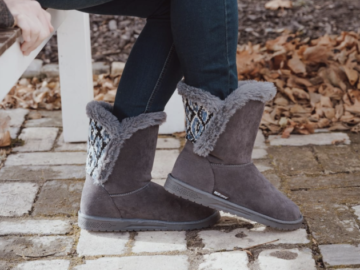 Muk Luks Women’s Carey Boots for just $28.99 shipped! (Reg. $60)