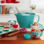 The Pioneer Woman 14-Pieces Silicone Kitchen Utensils & Mixing Bowl Set $19.96 (Reg. $30)