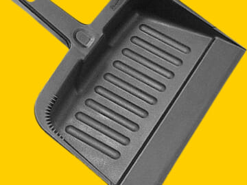 Rubbermaid Extra Large Heavy-Duty Dustpan $3.64 (Reg. $6.60)