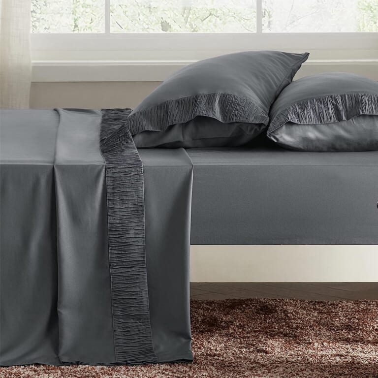 BEDSURE 4-Piece Soft Sheet Set, Queen Size $13.59 (Reg. $27.68) – 64.3K+ FAB Ratings! Soft 1800 Sheets