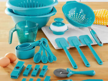 Mainstays Kitchen Tools and Gadget 28-Piece Set, Teal $8.88 (Reg. $10)