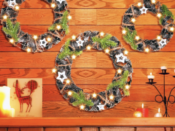 Pre-Lit Christmas Wreaths