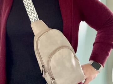 Cluci Small Gray Sling Bag on Sarah.jpg