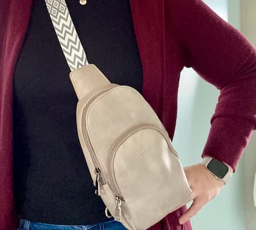 Cluci Small Sling Bag only $15.59!