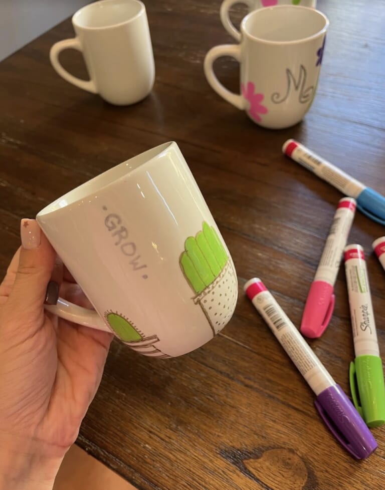 Easy DIY Sharpie Mugs Gift Idea + Free Printable Gift Tags!