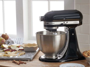 Kohl’s Cyber Monday! KitchenAid 4.5-Quart Tilt-Head Stand Mixer $179.99 After Kohl’s Cash (Reg. $330) + Free Shipping – 2 Colors