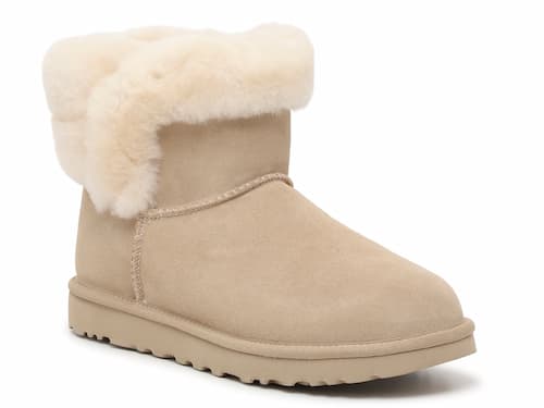 UGG Saniya Mini Bootie in Beige