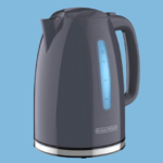 Black and Decker Rapid Boil 7-Cup Electric Kettle $18.48 (Reg. $59)