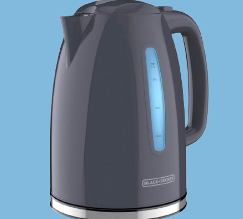 Black and Decker Rapid Boil 7-Cup Electric Kettle $18.48 (Reg. $59)