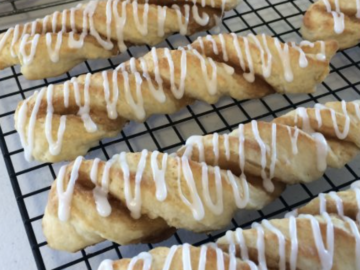Brown Sugar Biscuit Twists Recipe + Free Printable Gift Tags!