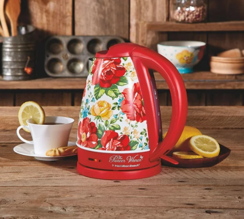 The Pioneer Woman Electric Tea Kettle, 1.7L $19.99 (Reg. $35)