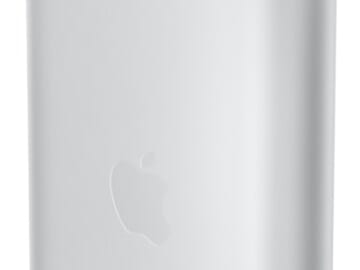 Apple Vision Pro Portable Battery: Pre-orders for $199 + free shipping