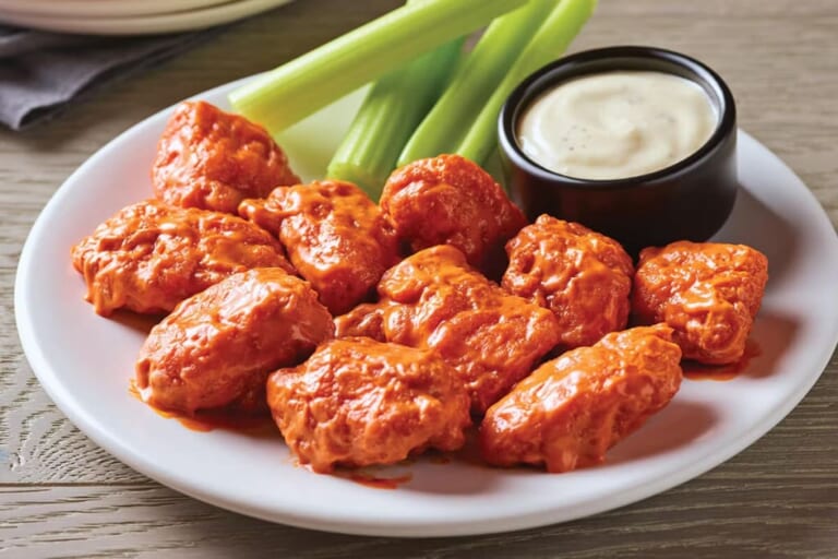 Applebee's 20 Boneless Wings: Free w/ $40 purchase